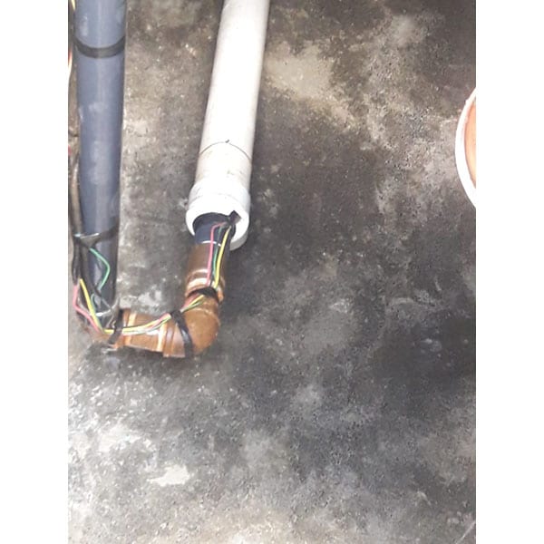 Revisión de tuberías y reparaciones en Servicios Técnicos GT para resolver fugas y mantenimientos preventivos en instalaciones de plomería.